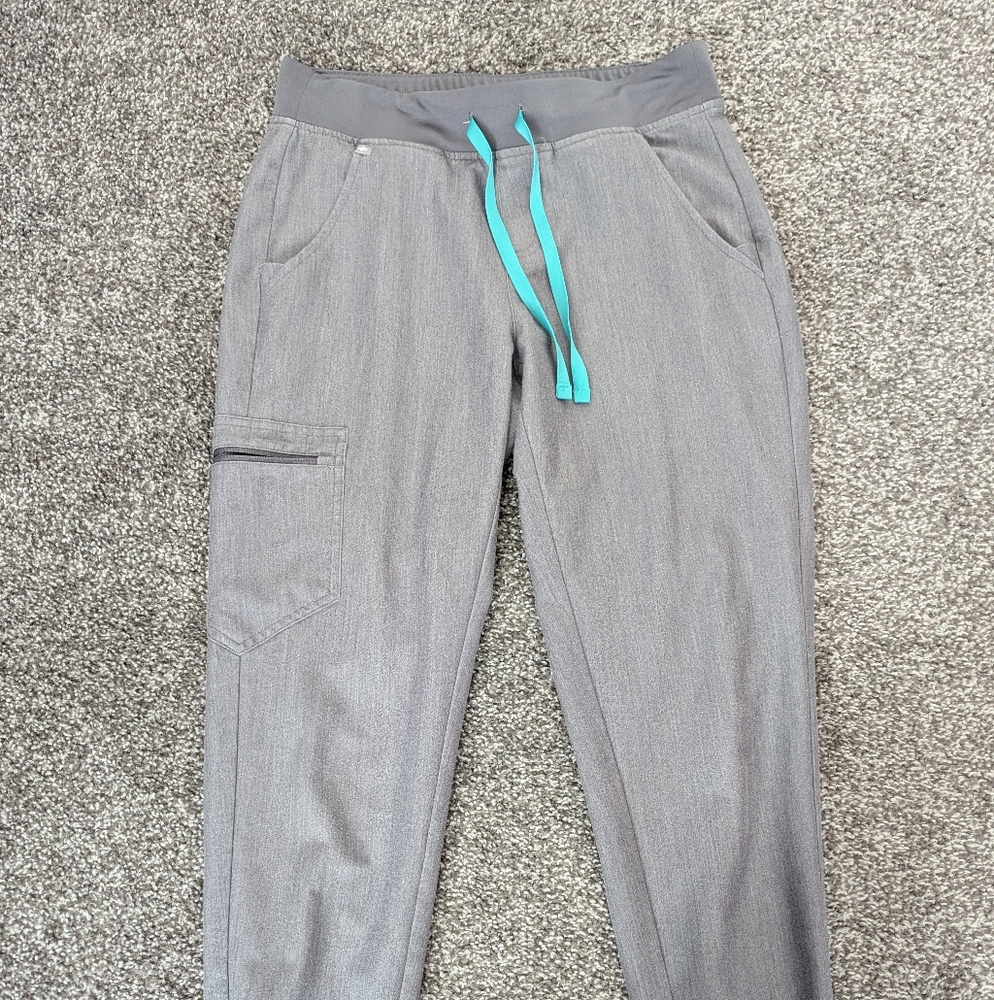 Women's FIGS Scrub Pants